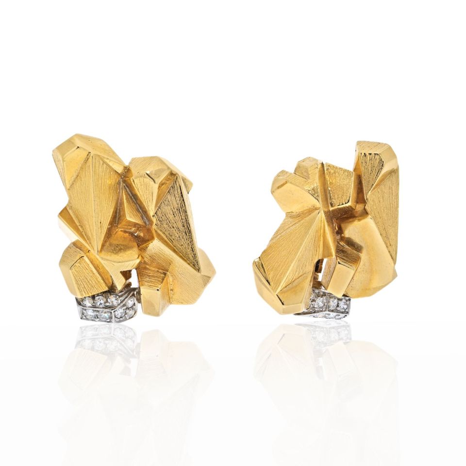 David Webb Platinum & 18K Yellow Gold Textured Nugget Diamond Slope Earrings - The Back Vault