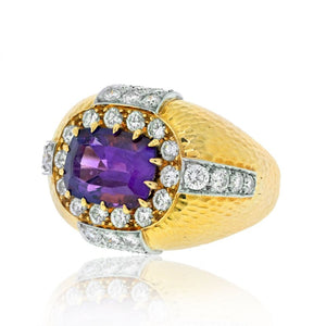 David Webb 18K Yellow Gold Oval Amethyst And Diamond Hammered Finish Ring