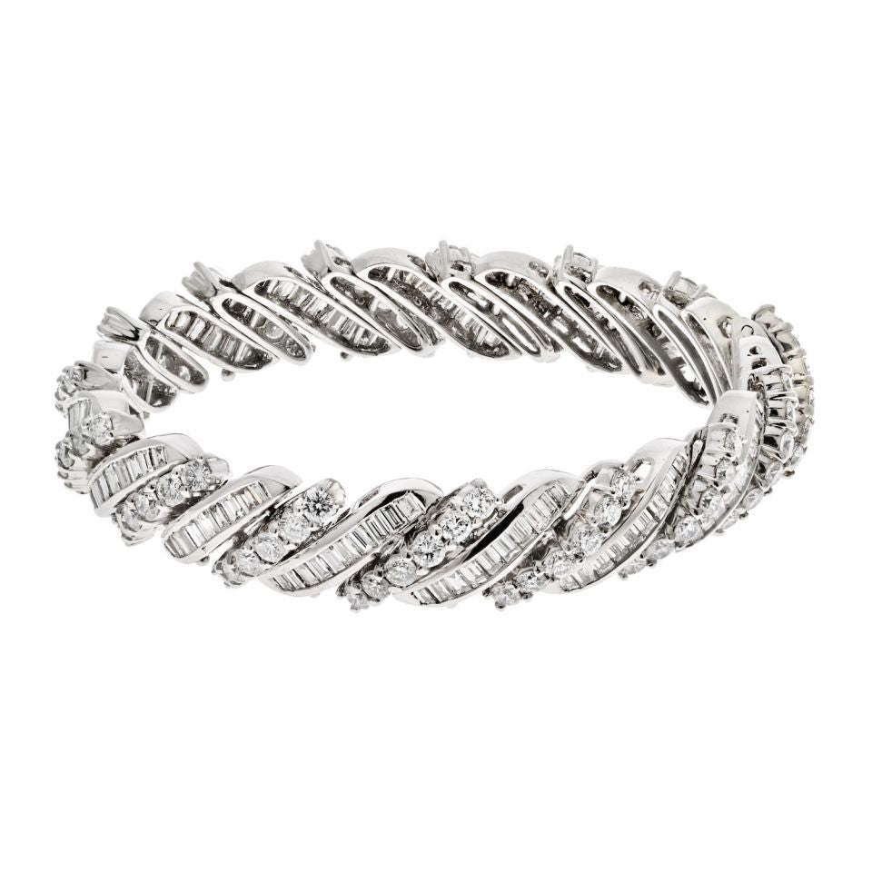27.50cts Yellow Gold and Platinum Round and Baguette Cut Diamond Bracelet