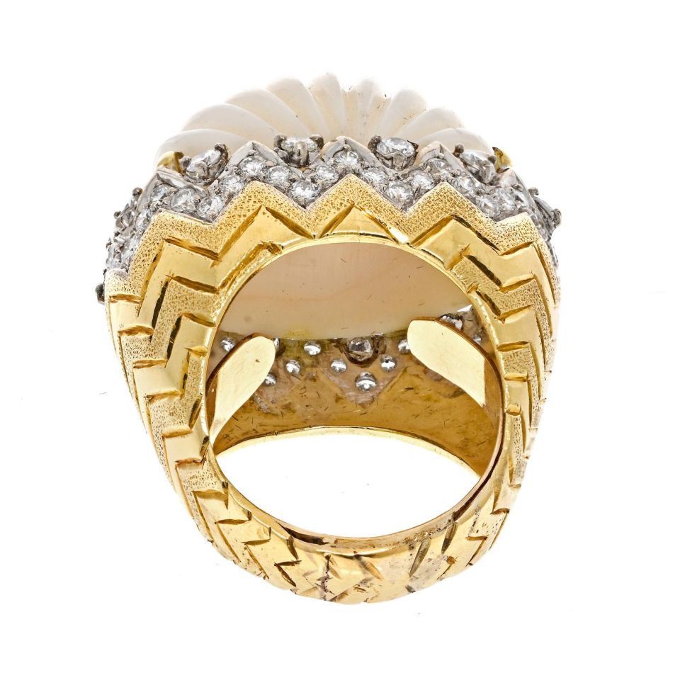 18K Yellow Gold Angel Skin Fluted Coral And Diamond Ring - The Back Vault